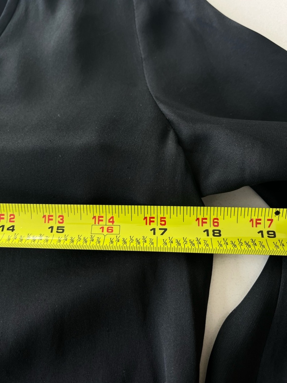Diane von Furstenberg Black Silk Stretch V-Neck Blouse Ruffle Cuff Size 4 - Picture 5 of 8